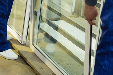 Commercial Glass Repair Technician in Joliet, Illinois